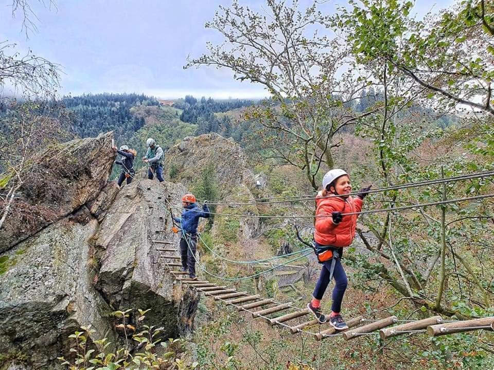 La Fortance Paradis Naturel - Proche De La Ville Planfoy Luaran gambar